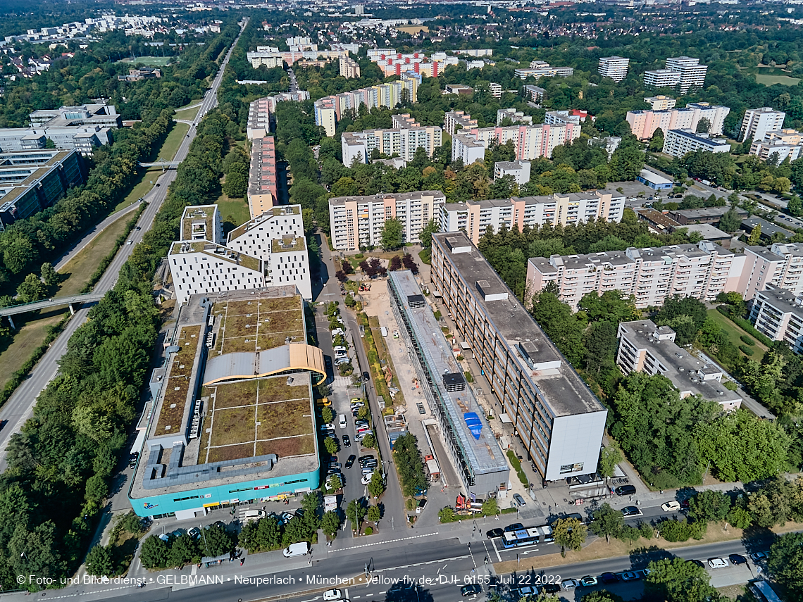22.07.2022 - Plettzentrum und Montessori Schule in Neuperlach